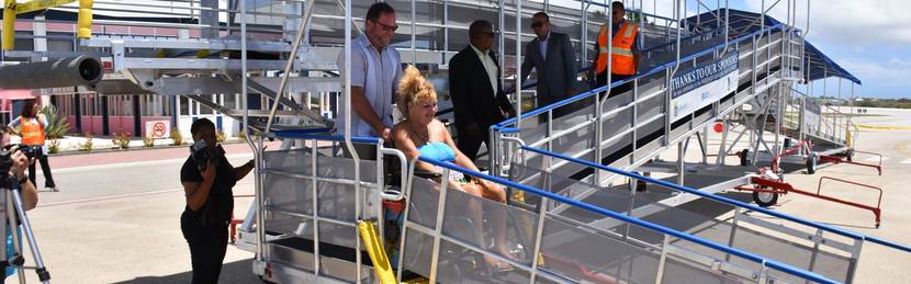 Samenwerking OLB-ZVK-BIA maakt Bonaire een stuk rolstoelvriendelijker